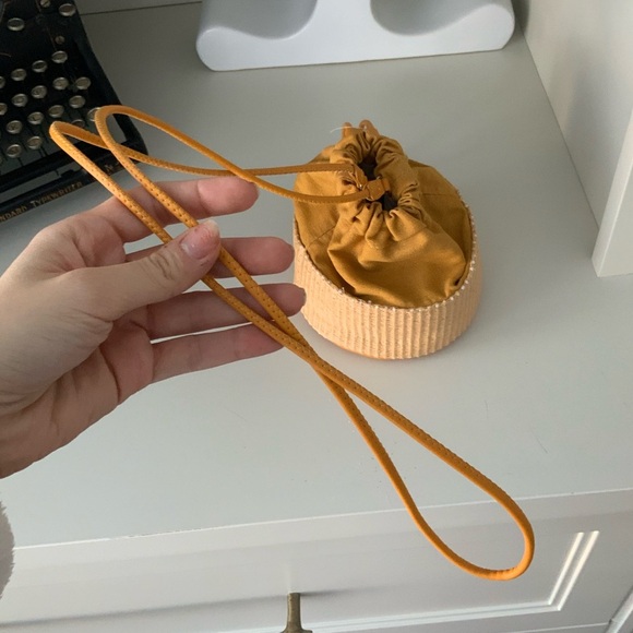 AREZZO GIORNO Brazil Drawstring Raffia Crossbody Bucket Purse Leather BRAND NEW - Picture 4 of 16